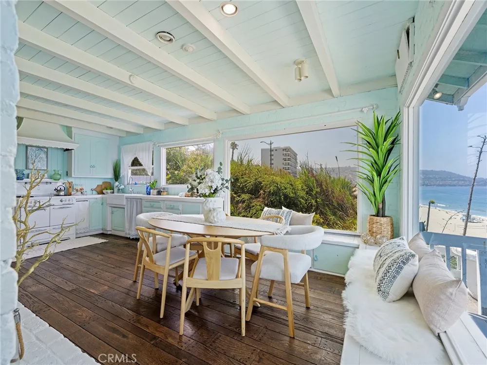 809 Esplanade Redondo Beach, CA 90277