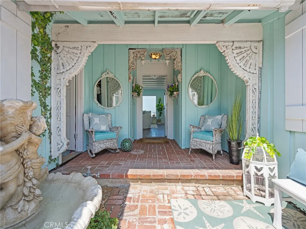 809 Esplanade Redondo Beach, CA 90277