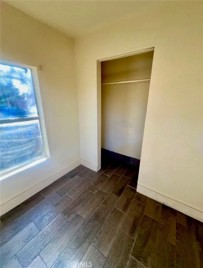 1448 W 106th Los Angeles, CA 90047