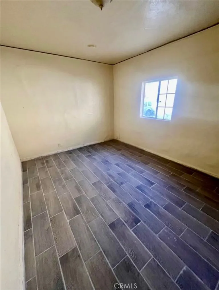 1448 W 106th Los Angeles, CA 90047