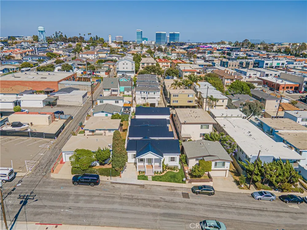 226 Arena Street El Segundo, CA 90245