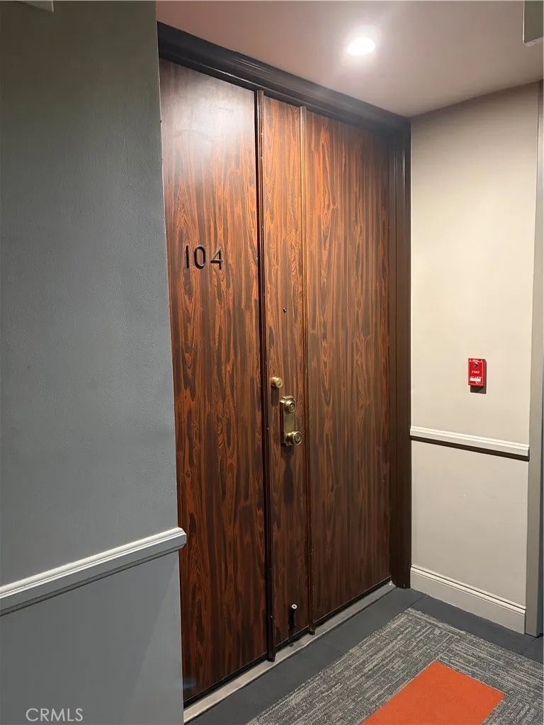 4477 Wilshire Blvd #104 Los Angeles, CA 90010