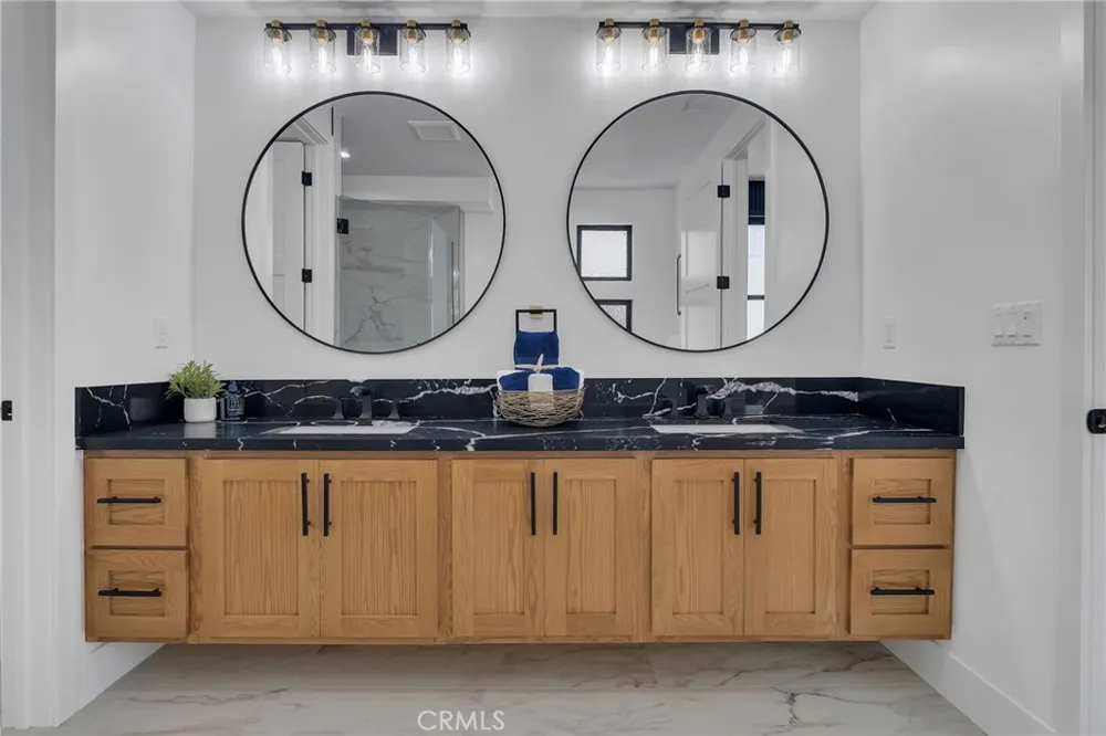 520 Lucia #B Redondo Beach, CA 90277
