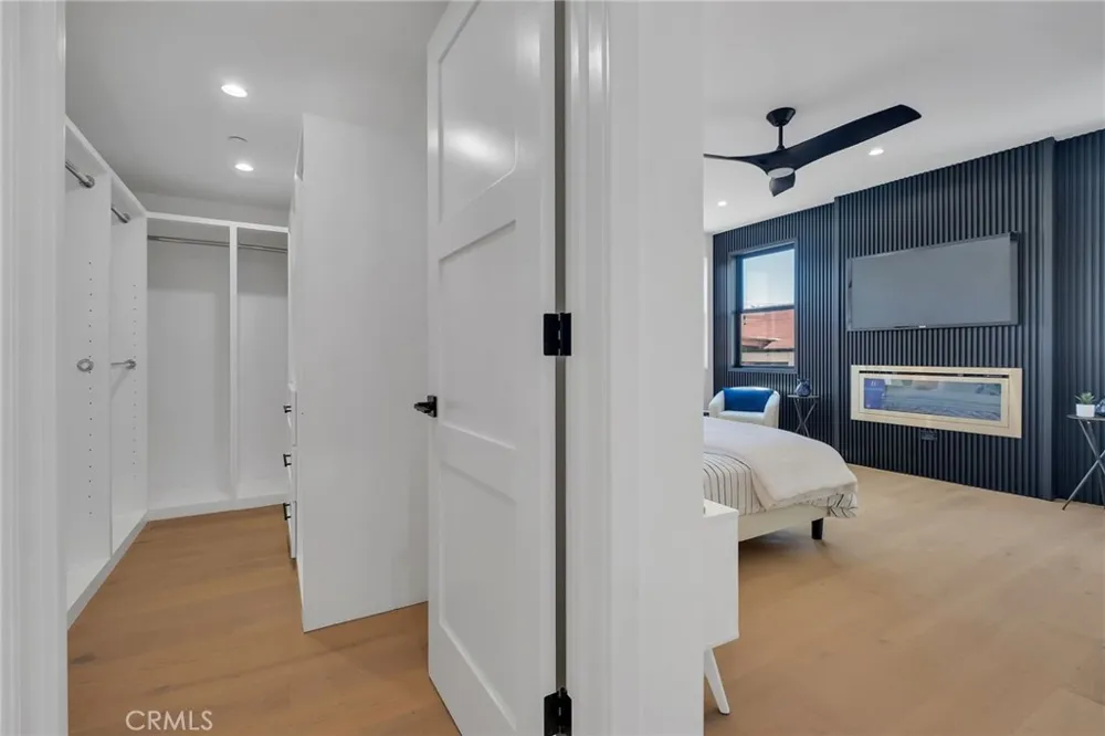 520 Lucia #B Redondo Beach, CA 90277