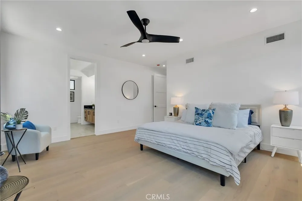 520 Lucia #B Redondo Beach, CA 90277