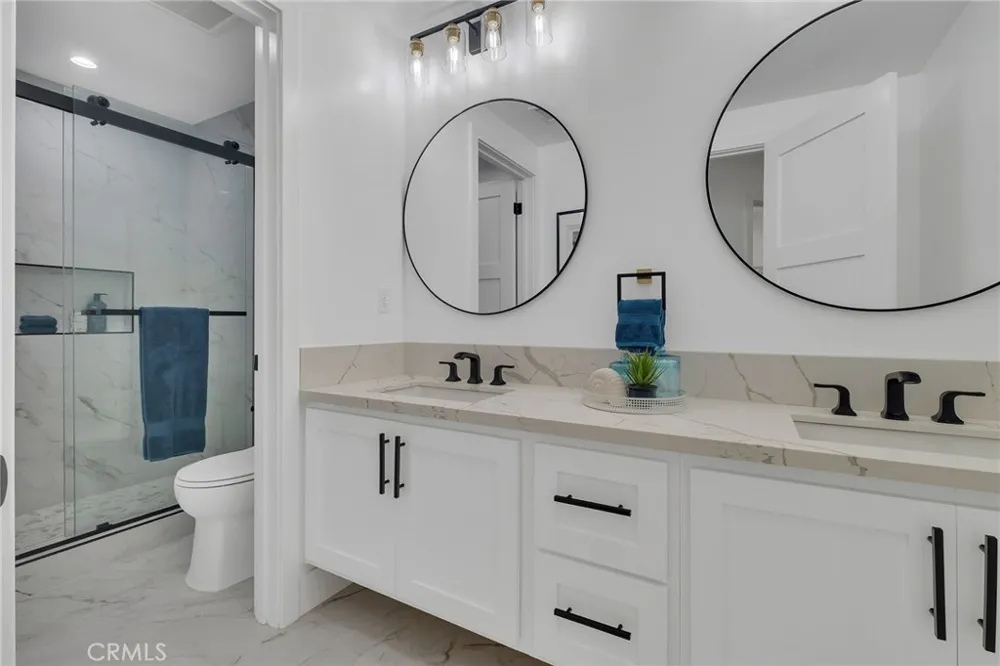 520 Lucia #B Redondo Beach, CA 90277