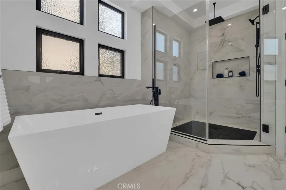 520 Lucia #B Redondo Beach, CA 90277