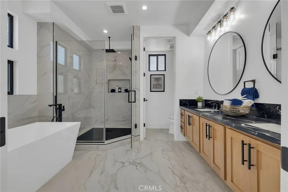 520 Lucia #B Redondo Beach, CA 90277