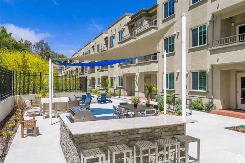 927 Deep Valley Drive #215 Rolling Hills Estates, CA 90274