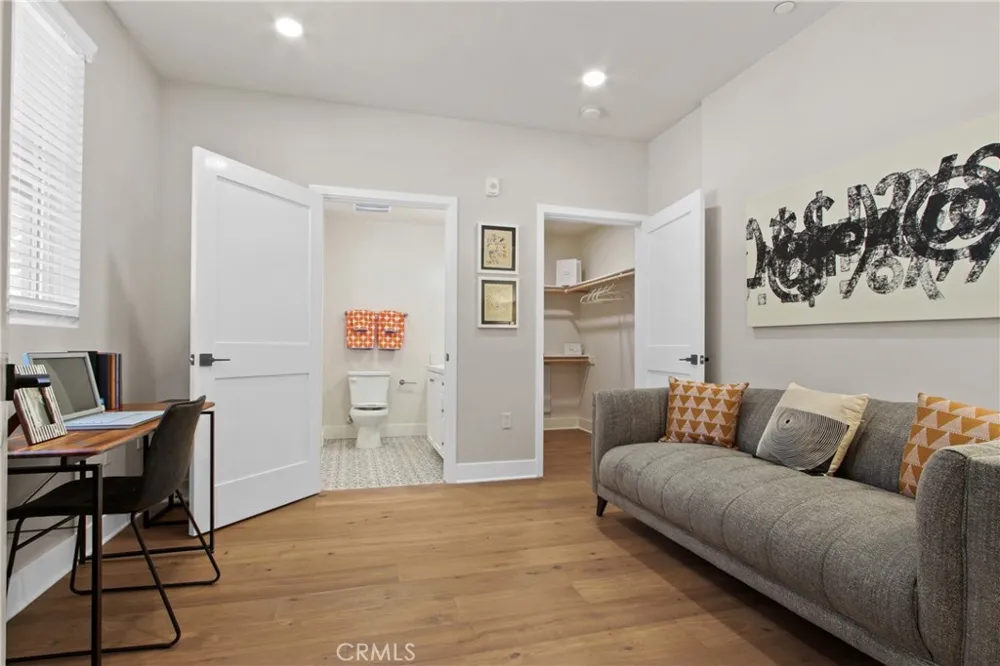 927 Deep Valley Drive #215 Rolling Hills Estates, CA 90274