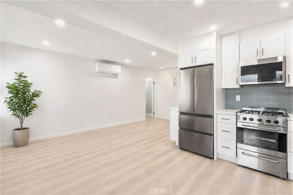 428 25th Hermosa Beach, CA 90254