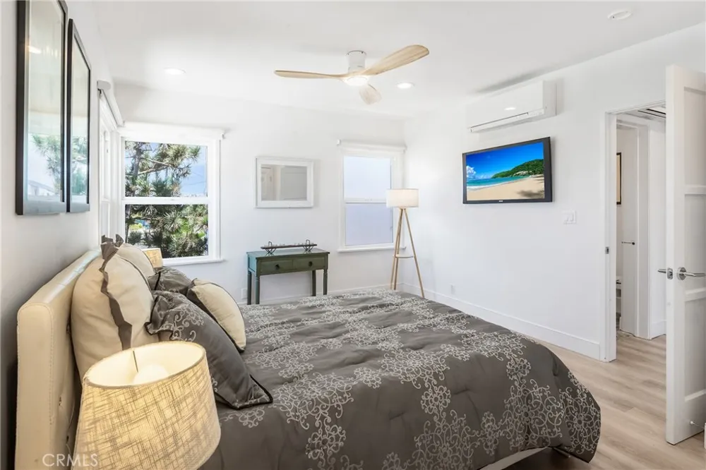 428 25th Hermosa Beach, CA 90254