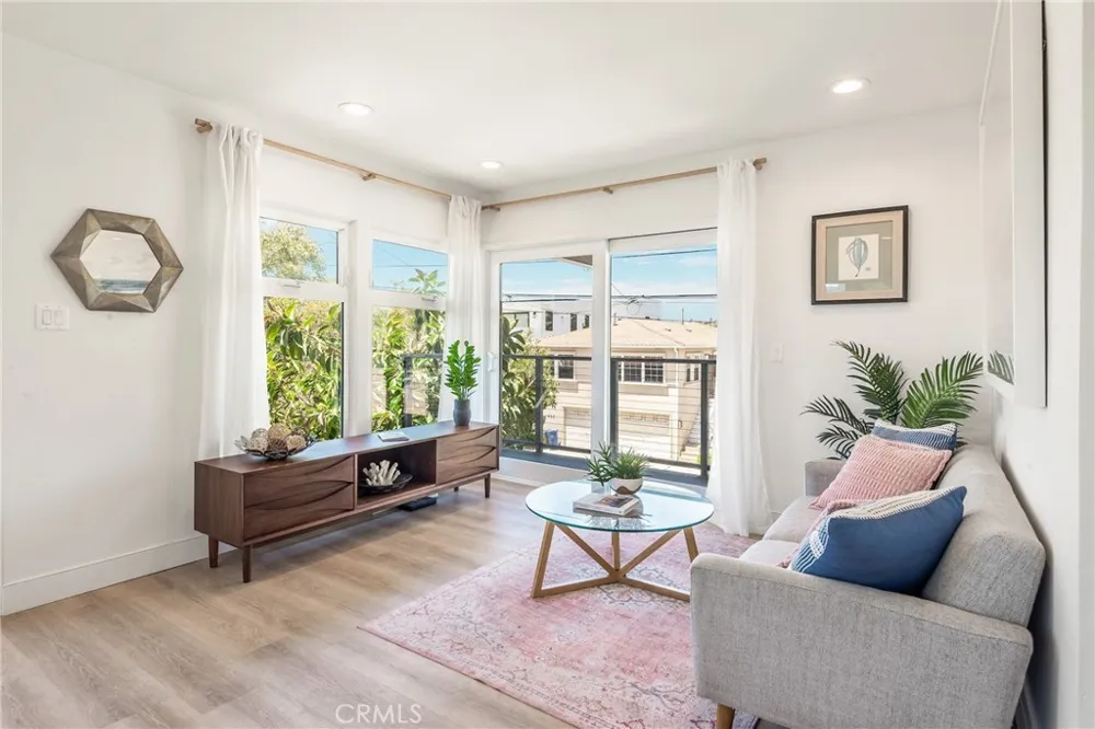 428 25th Hermosa Beach, CA 90254