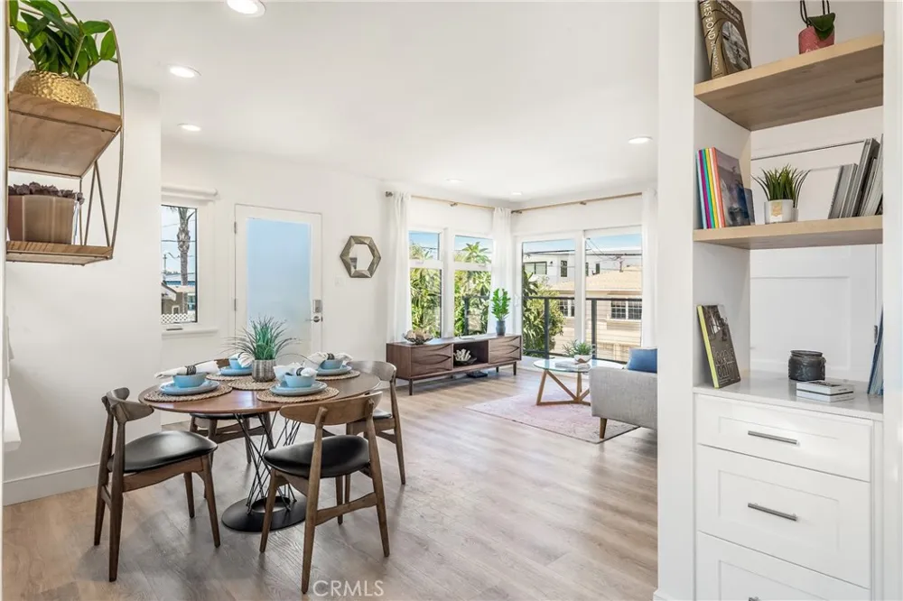428 25th Hermosa Beach, CA 90254