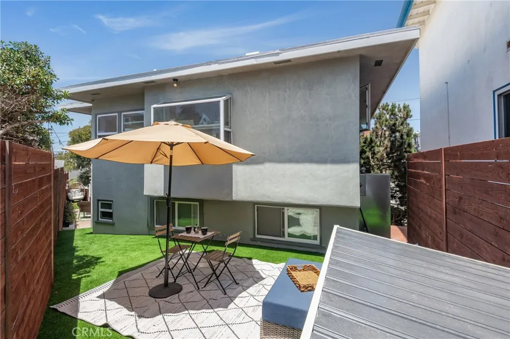 428 25th Hermosa Beach, CA 90254