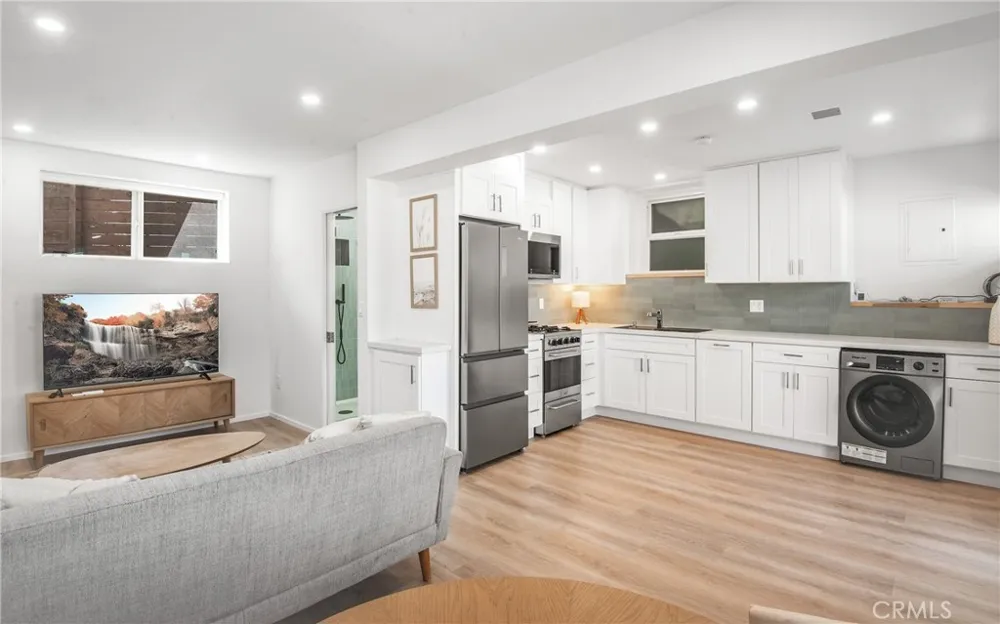 428 25th Hermosa Beach, CA 90254