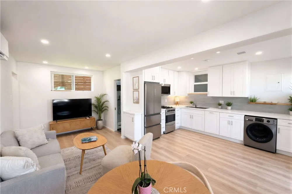 428 25th Hermosa Beach, CA 90254