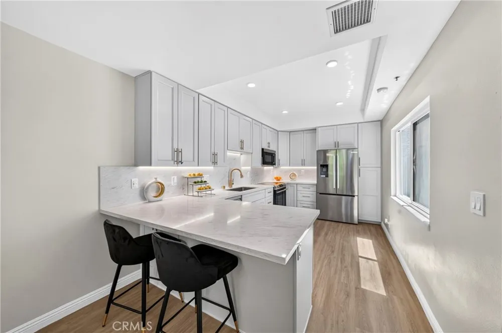4600 Via Dolce #214 Marina del Rey, CA 90292