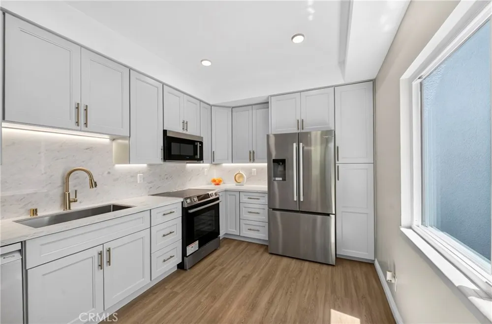 4600 Via Dolce #214 Marina del Rey, CA 90292