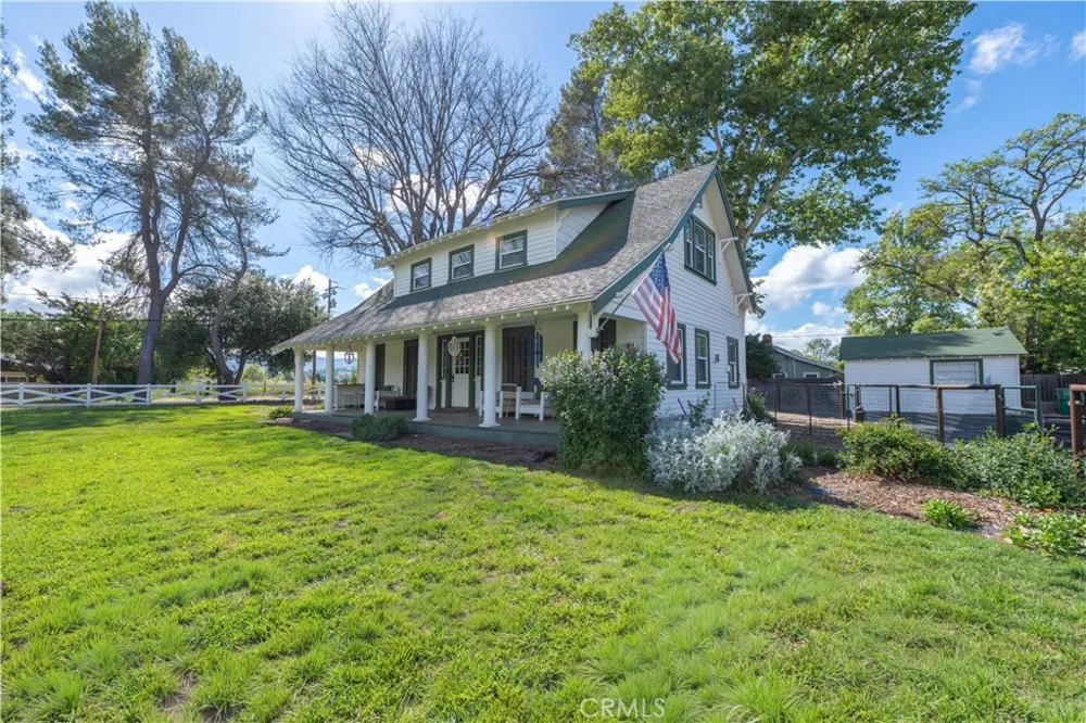 17490 Poplar Atascadero, CA 93422