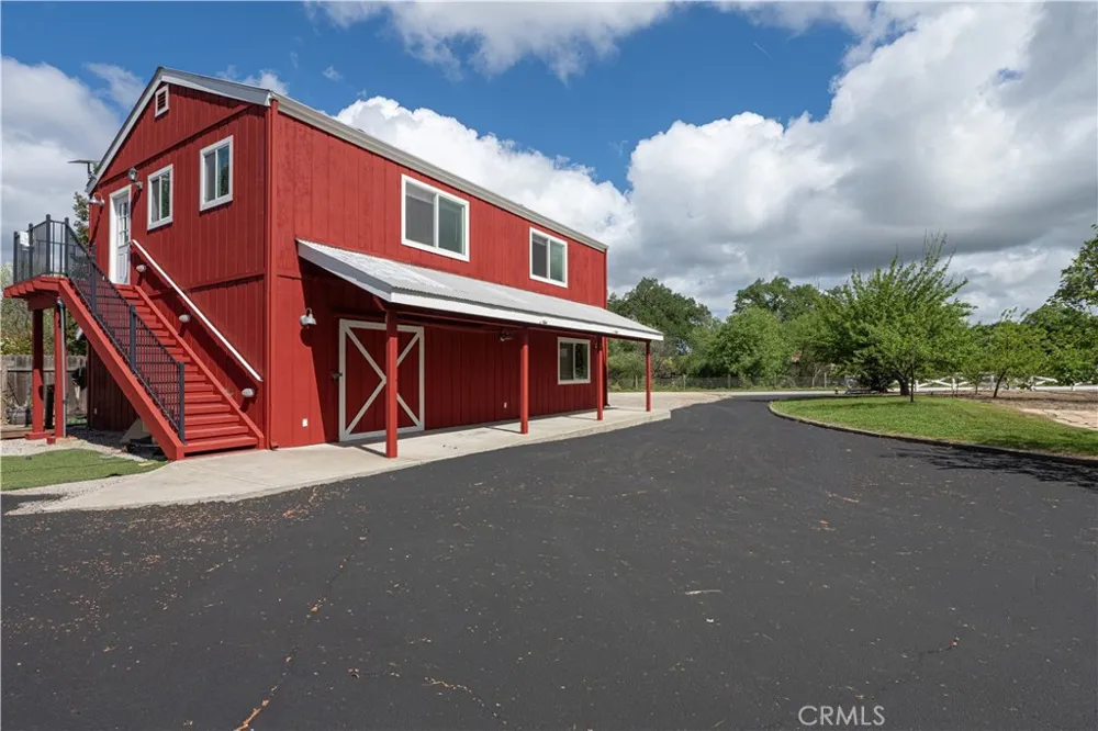 17490 Poplar Atascadero, CA 93422