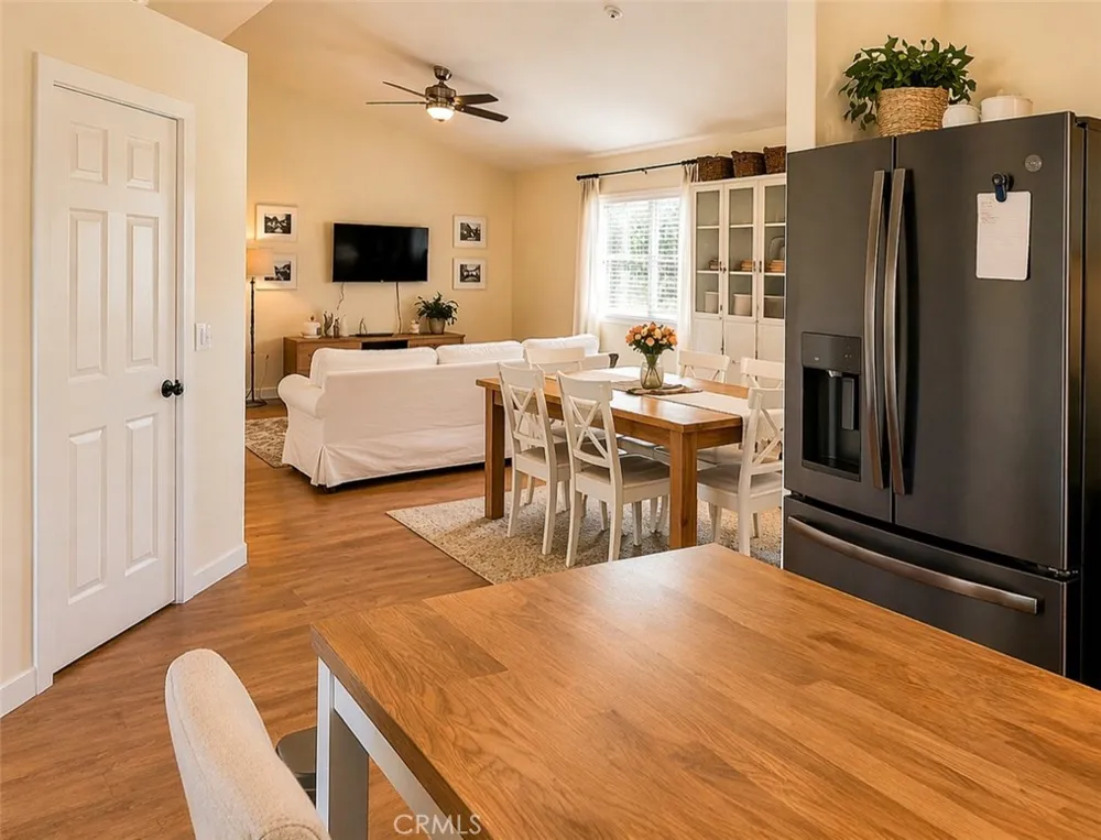 17490 Poplar Atascadero, CA 93422
