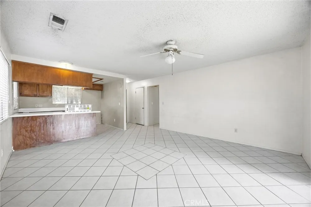 709 Crane Street Bakersfield, CA 93306