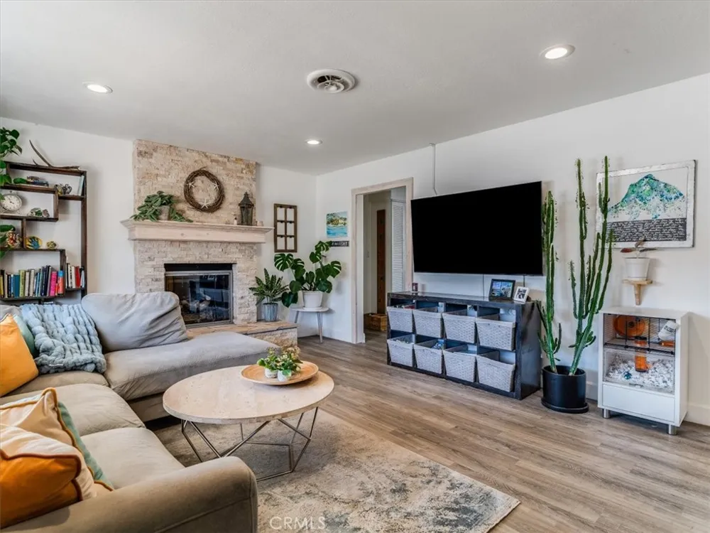 748 Woodland Los Osos, CA 93402