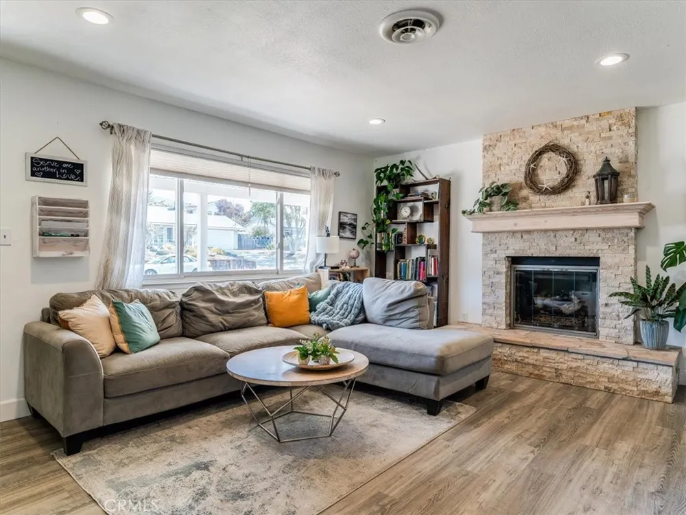 748 Woodland Los Osos, CA 93402