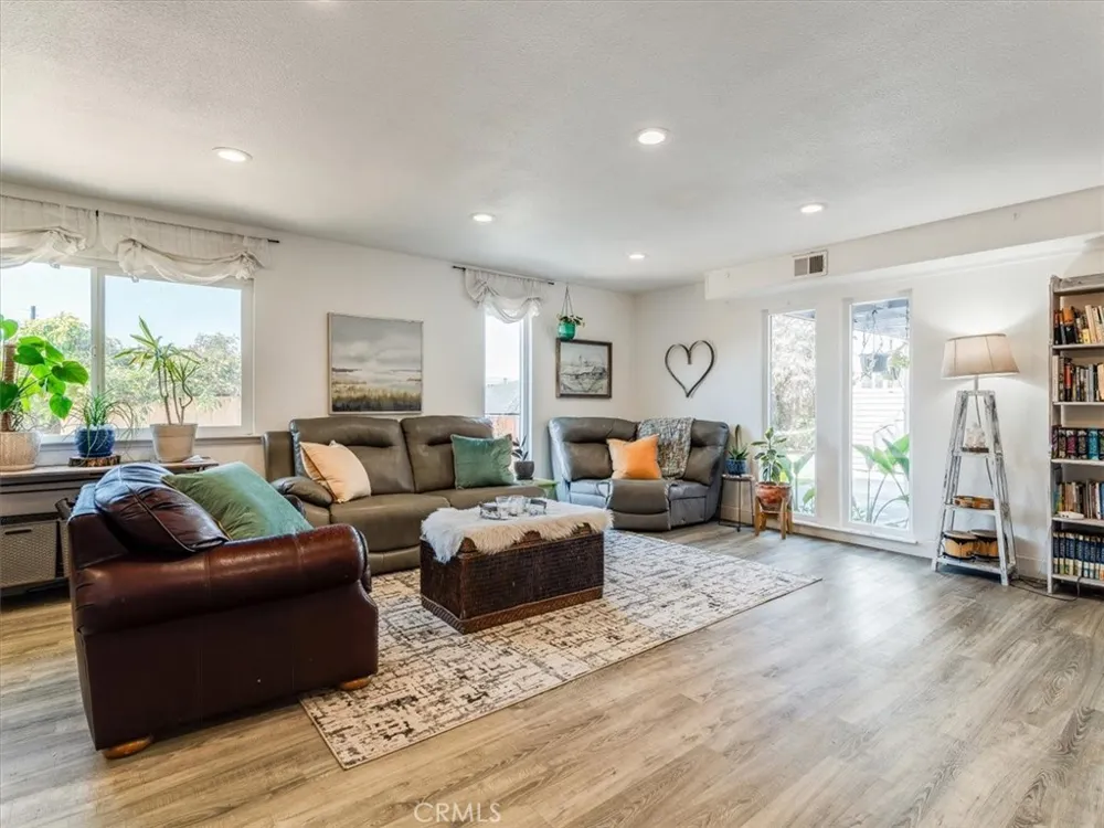 748 Woodland Los Osos, CA 93402