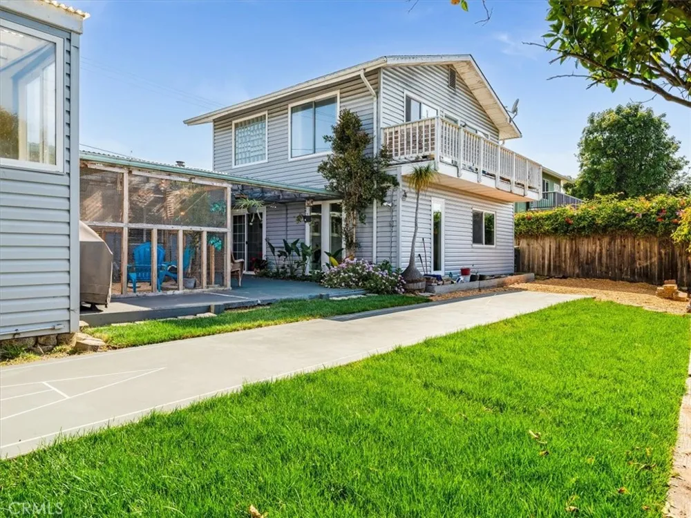 748 Woodland Los Osos, CA 93402