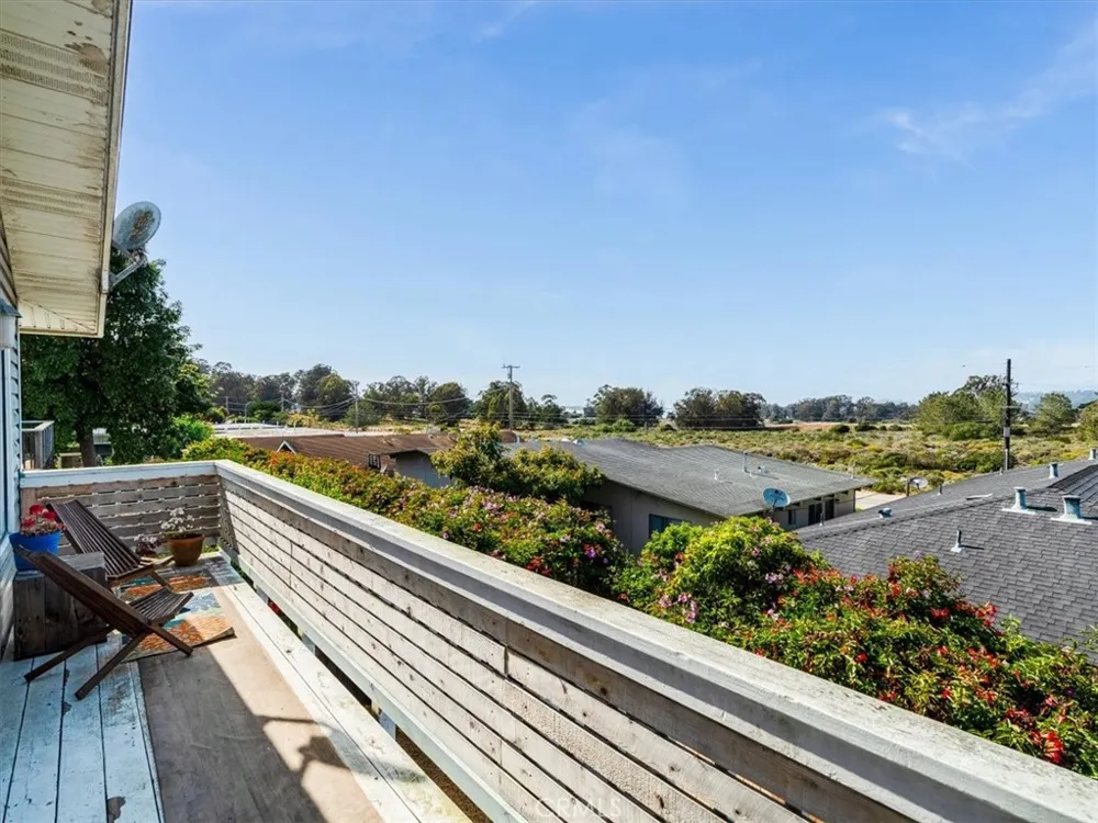 748 Woodland Los Osos, CA 93402