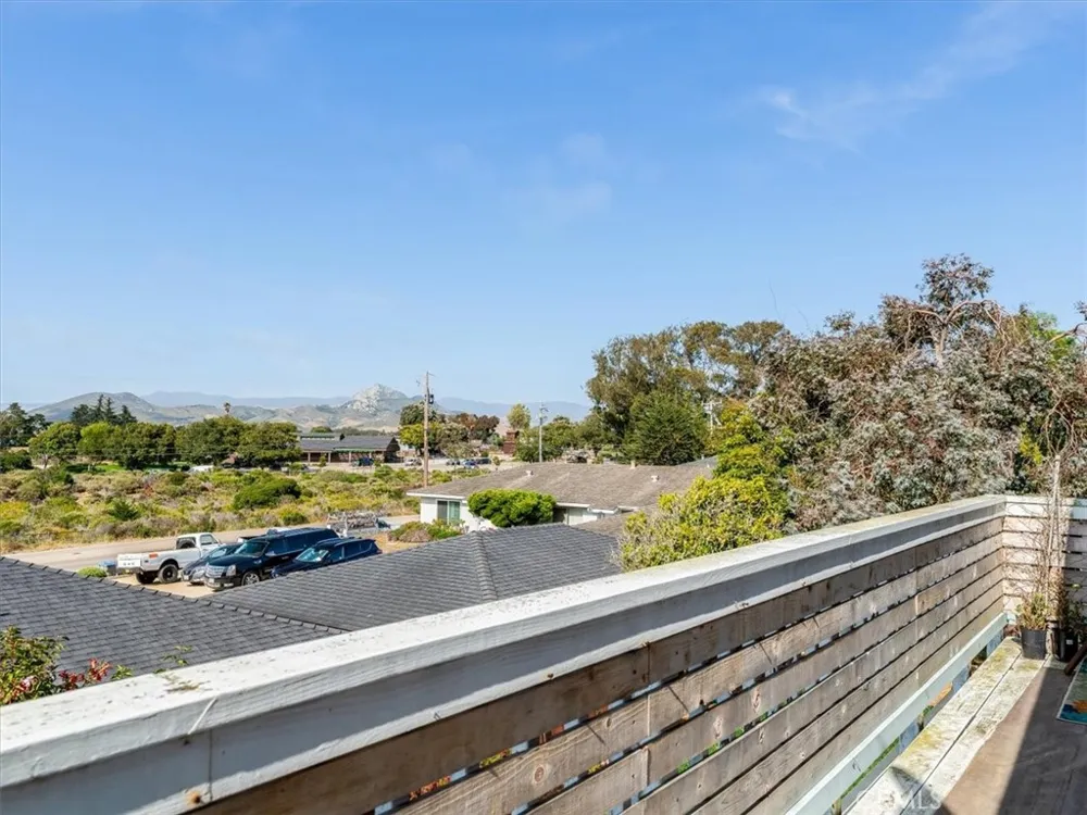 748 Woodland Los Osos, CA 93402