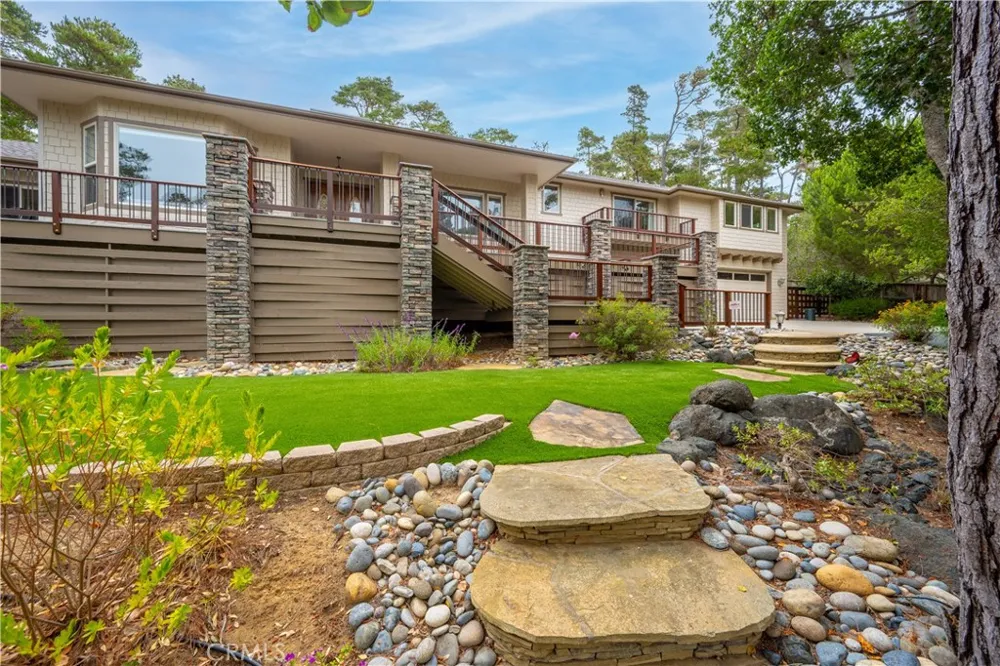6445 Kathryn Cambria, CA 93428