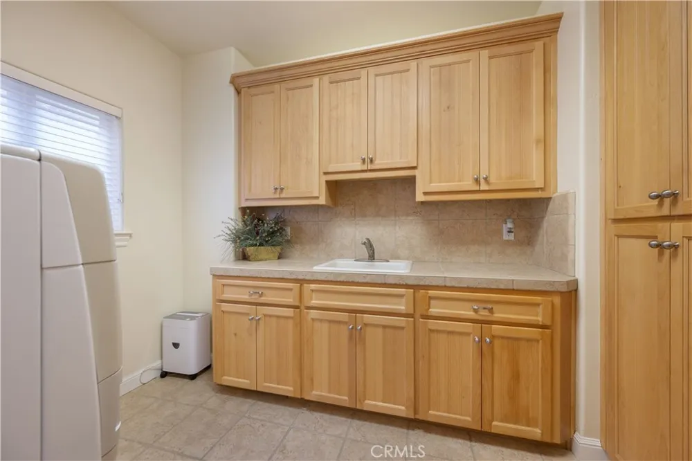 6445 Kathryn Cambria, CA 93428