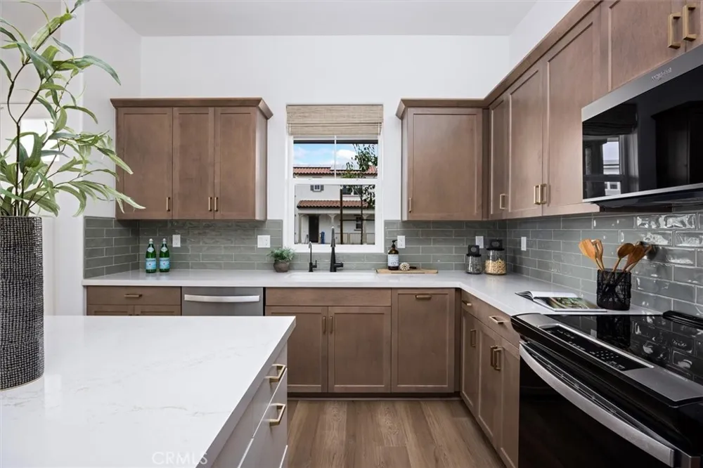 240 Foxtrot Court San Luis Obispo, CA 93401