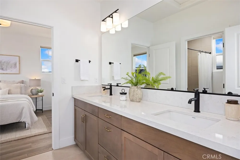 240 Foxtrot Court San Luis Obispo, CA 93401