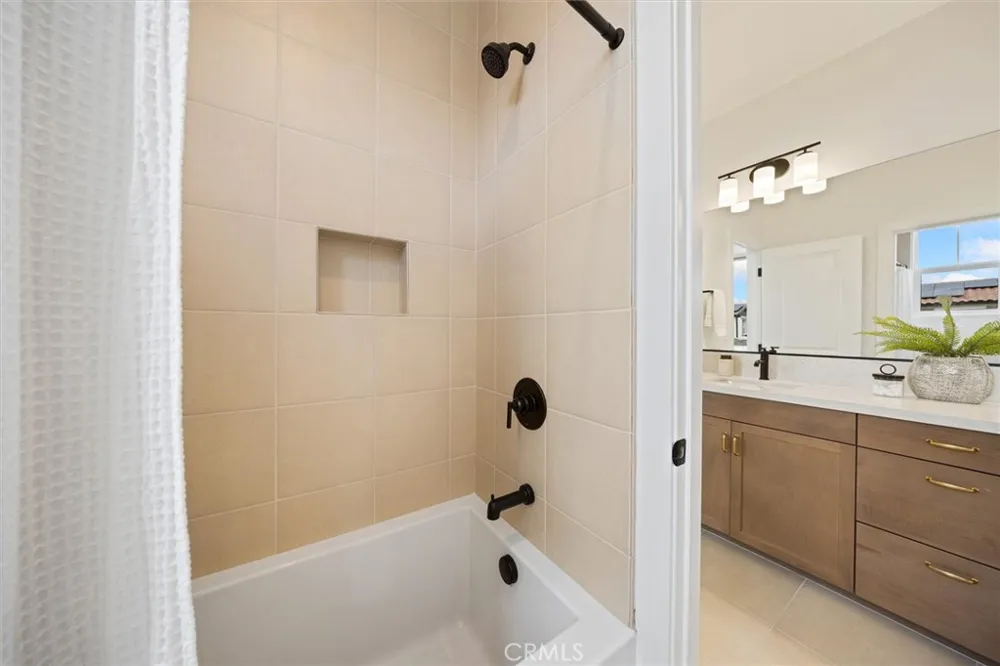240 Foxtrot Court San Luis Obispo, CA 93401