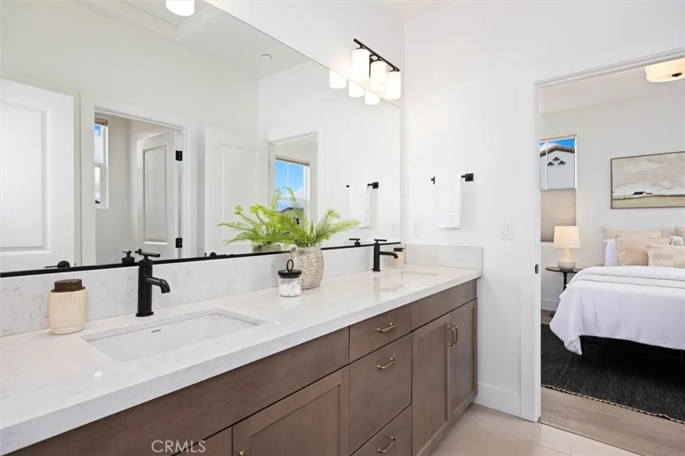 240 Foxtrot Court San Luis Obispo, CA 93401
