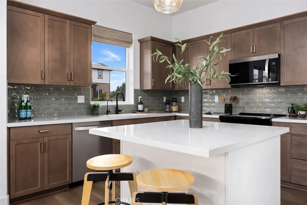 240 Foxtrot Court San Luis Obispo, CA 93401