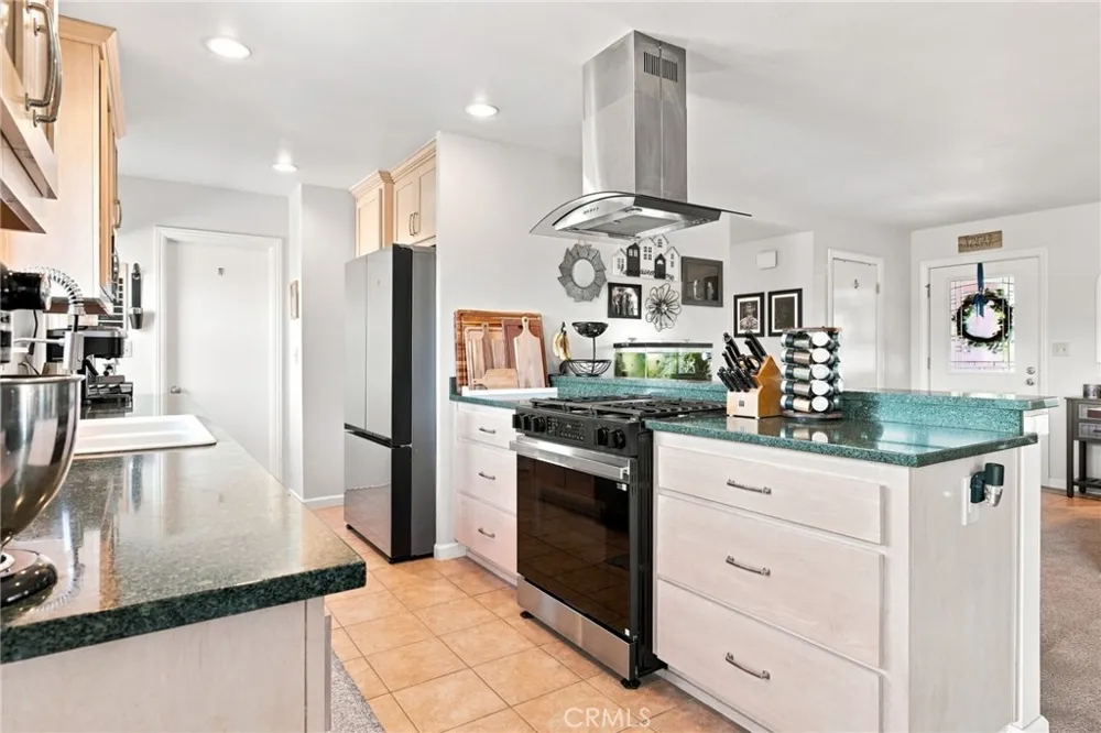 3937 Agena Way Lompoc, CA 93436