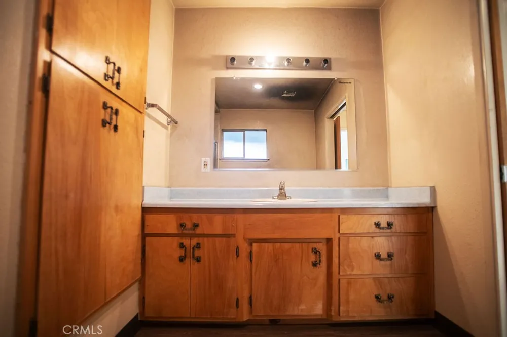 183 E Washington Avenue Chico, CA 95926