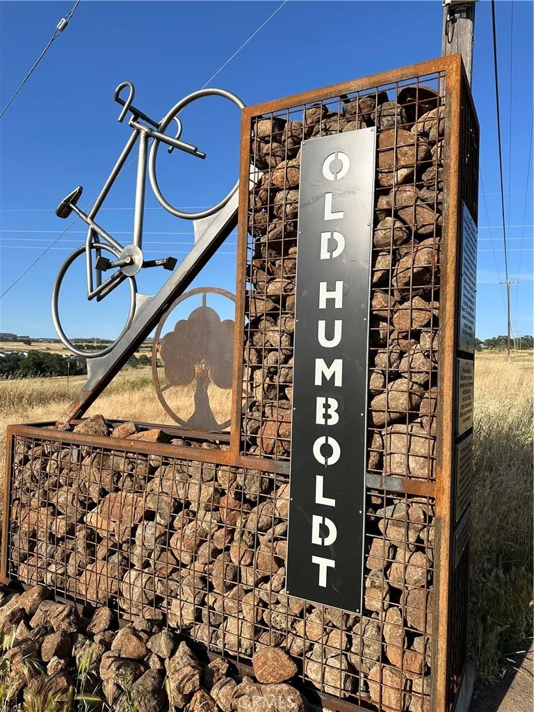 Corner of Yosemite & Humboldt Rd Chico, CA 95928