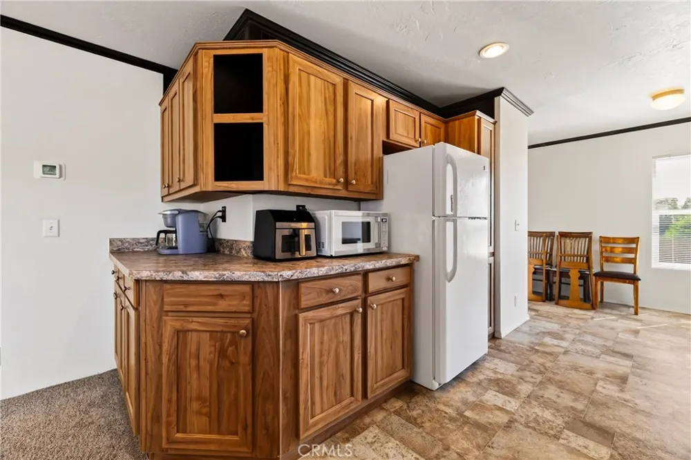 13737 S Park Magalia, CA 95954