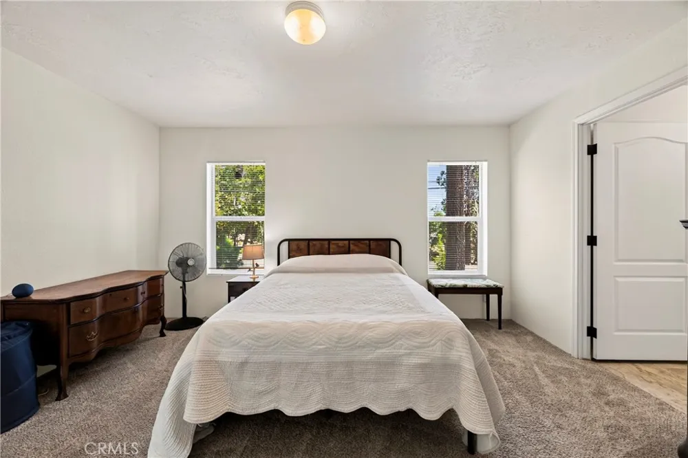 13737 S Park Magalia, CA 95954