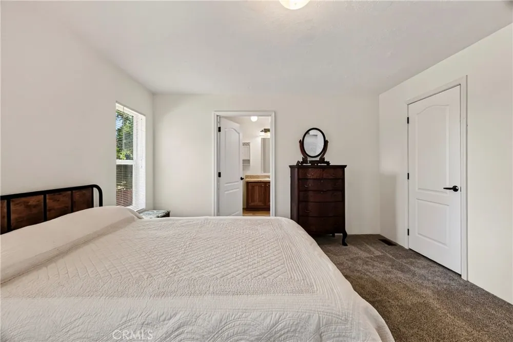 13737 S Park Magalia, CA 95954