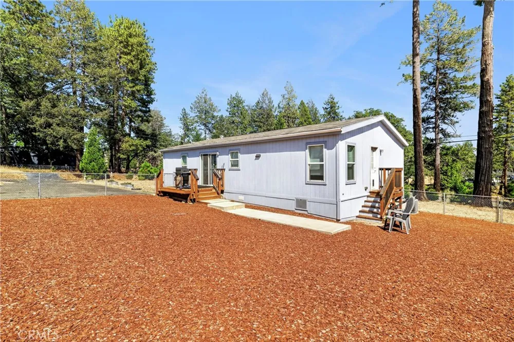 13737 S Park Magalia, CA 95954