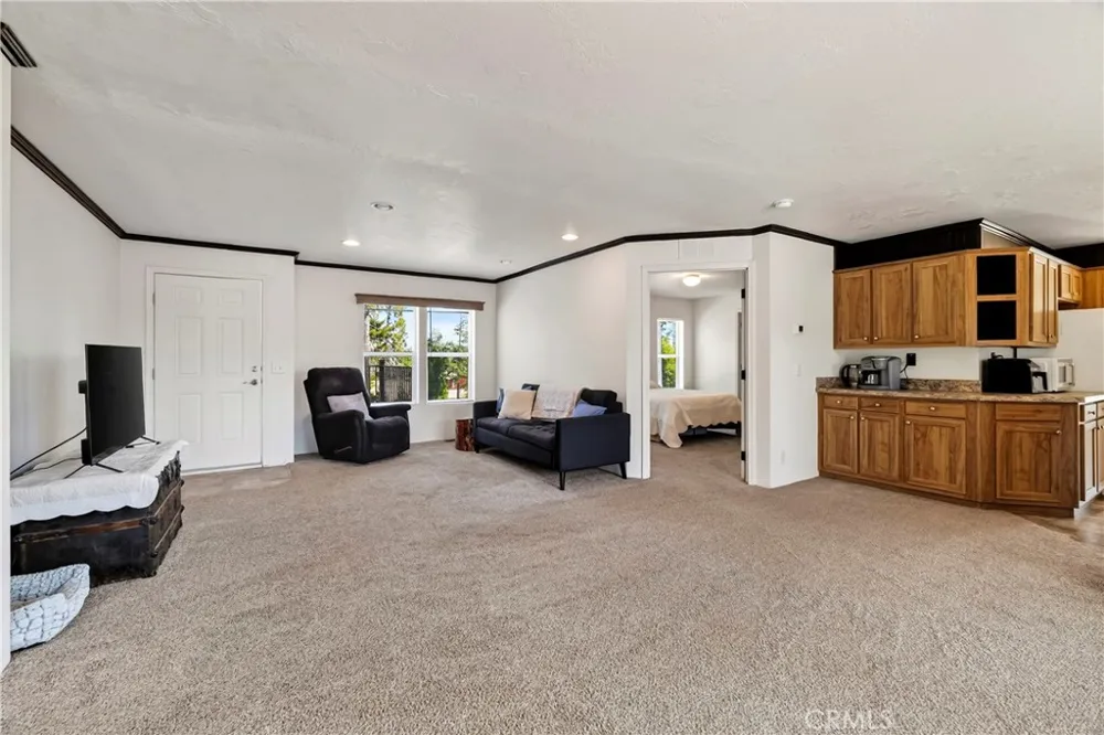 13737 S Park Magalia, CA 95954
