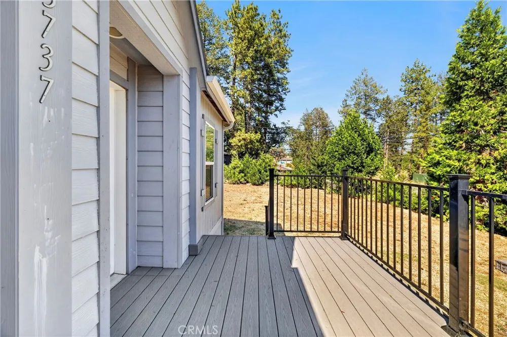 13737 S Park Magalia, CA 95954