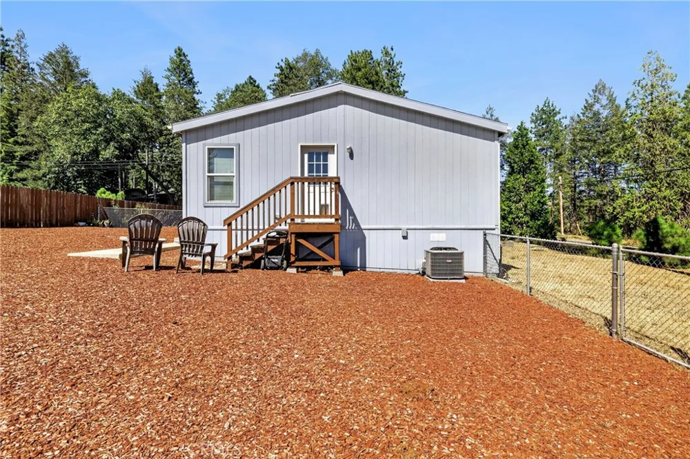 13737 S Park Magalia, CA 95954